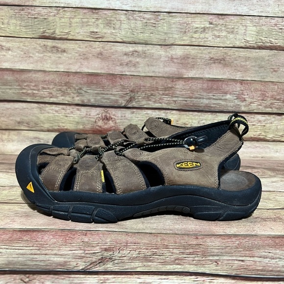 Keen Brown Leather Newport H2 Sandals main image 6